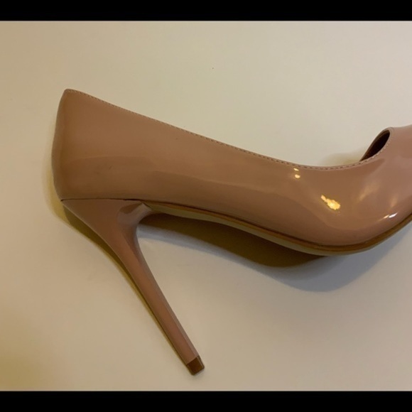 Madden Girl Pumps - Picture 8 of 11